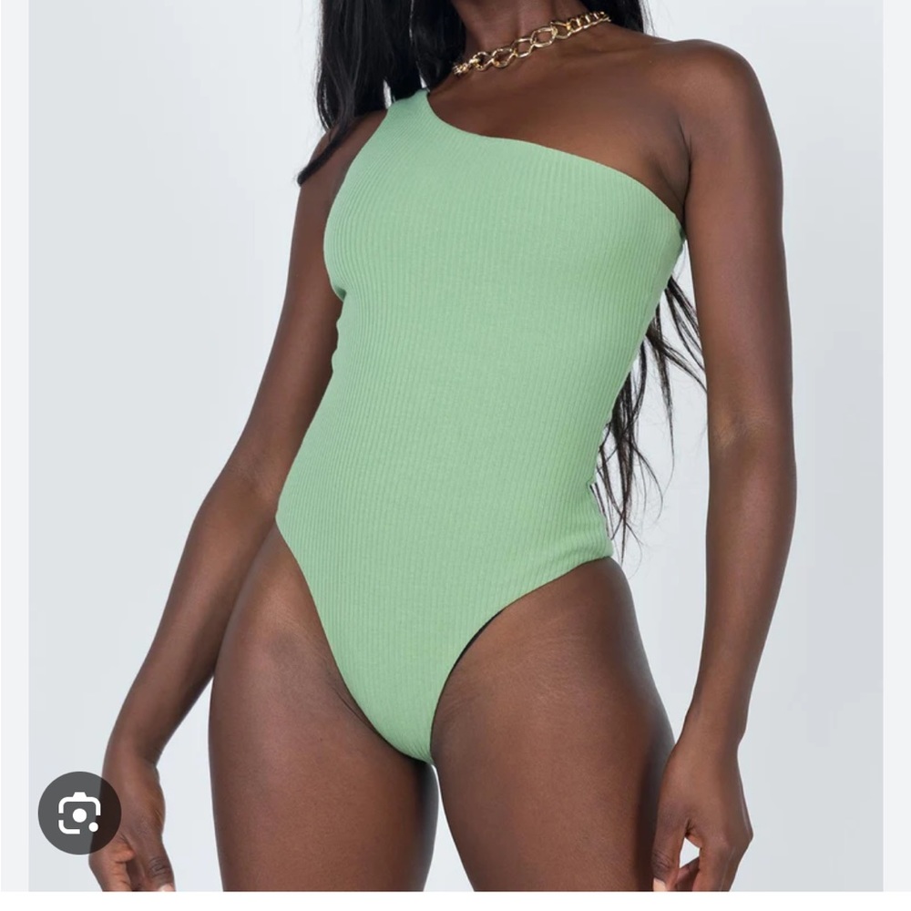 Princess Polly Rueful Bodysuit *DONATING MONDAY*